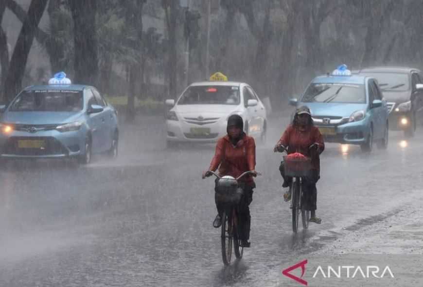 BMKG Peringatkan Potensi Hujan Lebat di 18 Provinsi