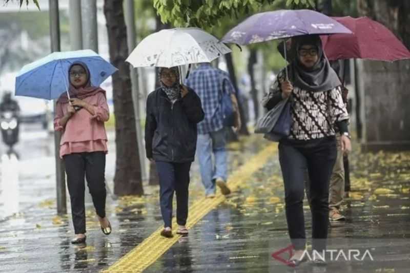 BMKG Perkirakan Wilayah Jaksel Dilanda Hujan Petir pada Jumat Malam