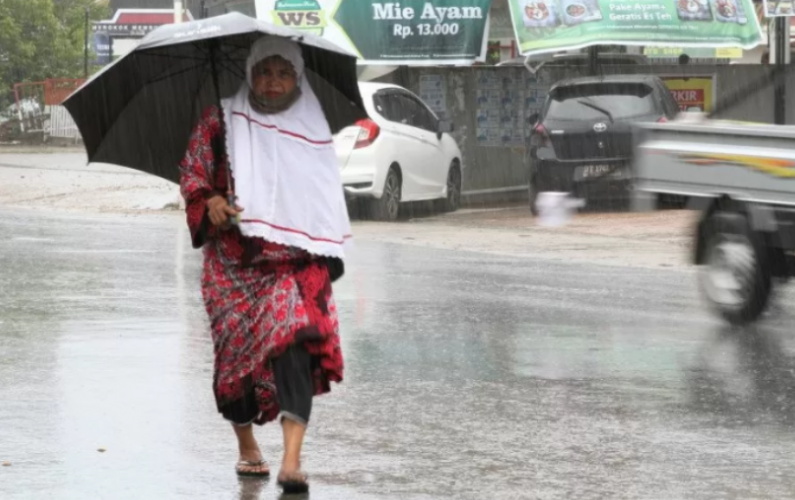 BMKG Sebut Sultra Potensi Cuaca Ekstrem Hingga 21 Februari