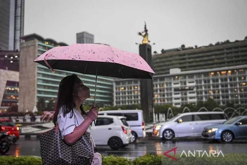 BMKG: Tiga Wilayah Jakarta Hujan Ringan Pada Jumat Siang