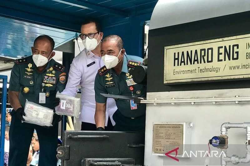 BNN-TNI AL Musnahkan Kokain dan Sabu Hasil Sitaan di Wilayah Terluar