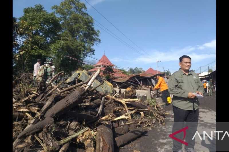 BNPB: Masyarakat Harus Tetap Siaga Antisipasi Banjir Lahar Dingin Gunung Marapi