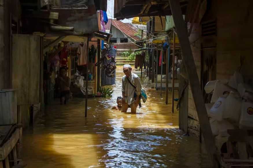 Bolak-balik Banjir, Masyarakat Harus Dilindungi Lewat Bantuan Responsif Bencana