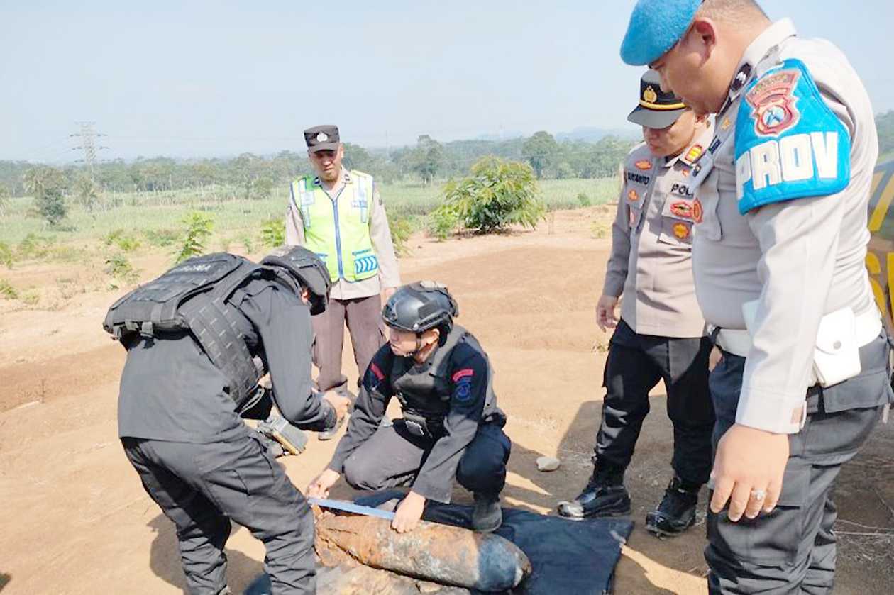 Bom Aktif Sisa Perang Dunia Temuan Warga di Malang Dimusnahkan