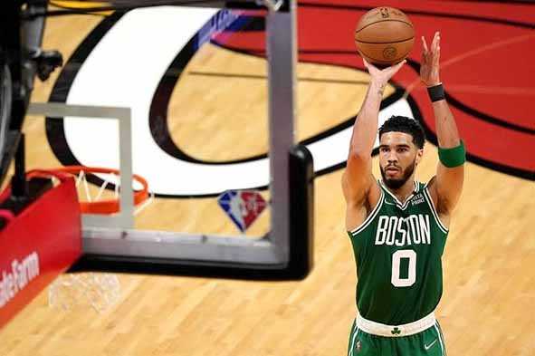 Boston Celtics Gagalkan Milwaukee Bucks Raih Kemenangan Ketujuh Beruntun