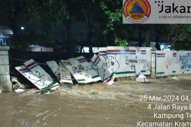 BPBD DKI Ungkap Penyebab Tanggul Kali Hek di Kramat Jati Jebol