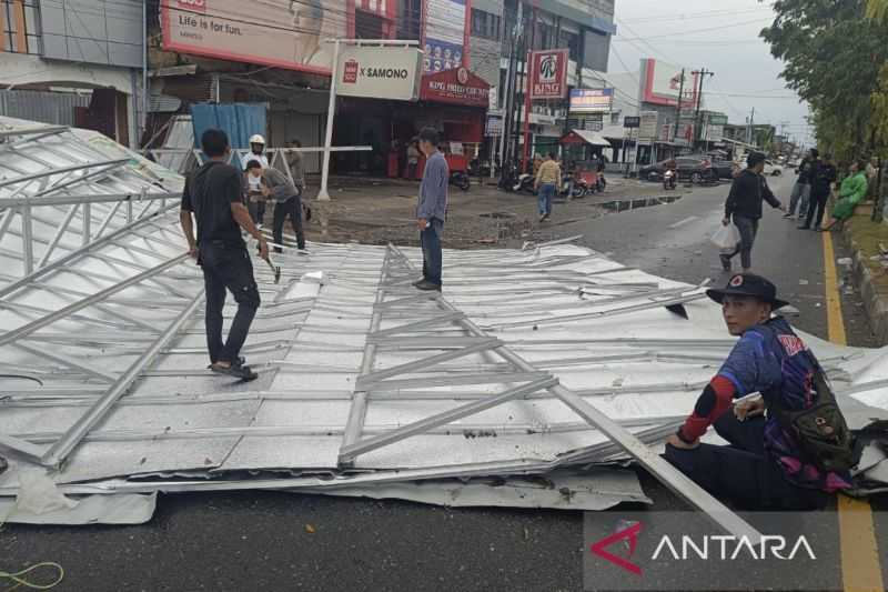 BPBD Sebut 24 Rumah Warga di Aceh Barat Rusak Akibat Angin Kencang