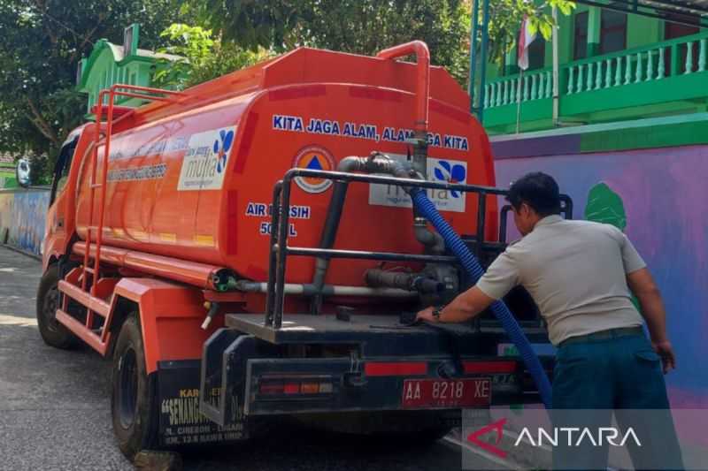 BPBD Temanggung Pasok Air Bersih ke Daerah Kekeringan