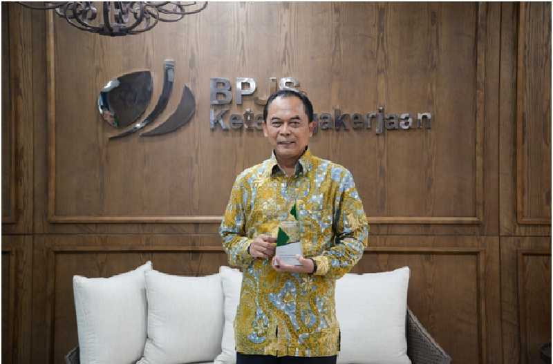 BPJS Ketenagakerjaan Dapat Penghargaan dari Grab Indonesia
