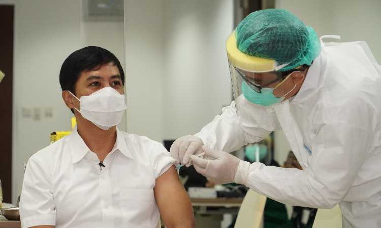 BPOM Pastikan Semua Vaksin Covid-19 Buatan Dalam Negeri Sudah Kantongi Sertifikat Halal