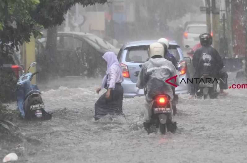 BRIN Sebut Perubahan Iklim Sebabkan Musim Hujan Lebih Panjang