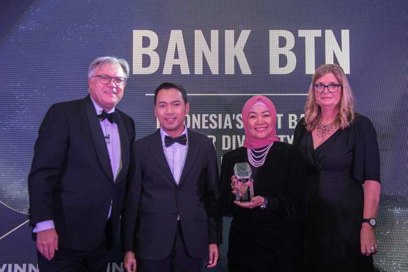 BTN Mewakili Indonesia Terima Euromoney Awards 2024 2