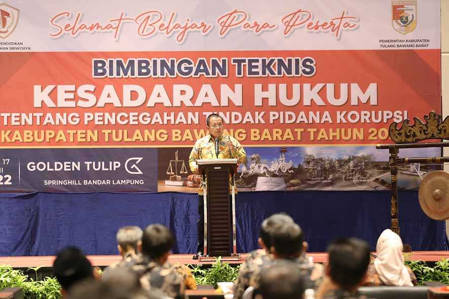 Buka Bimbingan Teknis Program Keluarga Berintegritas