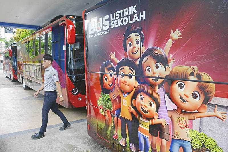 Bus listrik untuk Pelajar di Makassar
