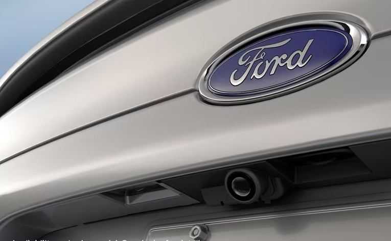 Cacat di Kamera Belakang, Ford Tarik Hampir Setengah Juta Unit Mobilnya