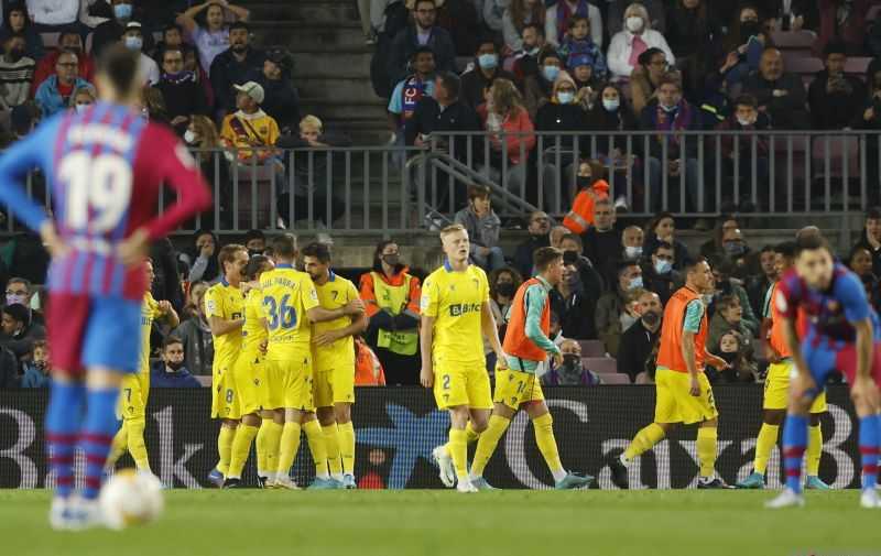Cadiz Hentikan Laju Tidak Terkalahkan Barcelona di La Liga