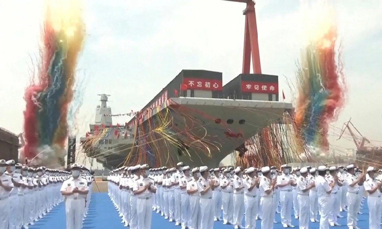 Canggih! di Tengah Ketegangan dengan Taiwan-Amerika Serikat, Tiongkok Luncurkan Kapal Induk Baru Bernama Fujian Demi Perkuat Militer