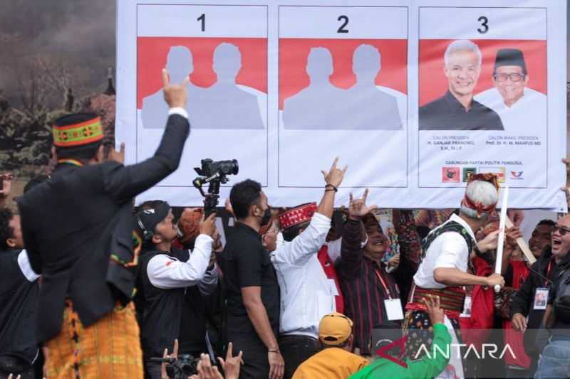 Capres Ganjar Pranowo Minta Warga Manggarai Gunakan Hati Untuk Memilih Pemimpin RI