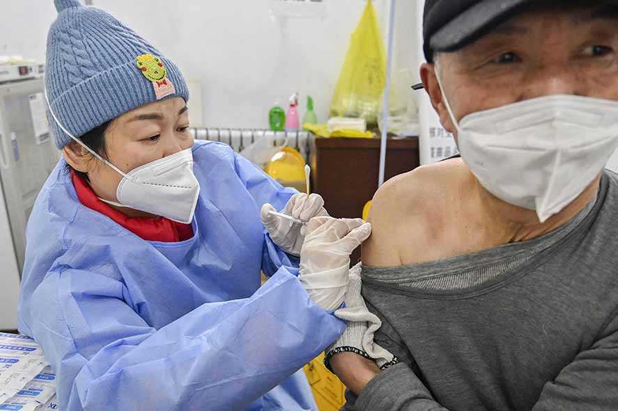 CDC: Vaksin Covid Teranyar Cegah Infeksi Varian Terbaru