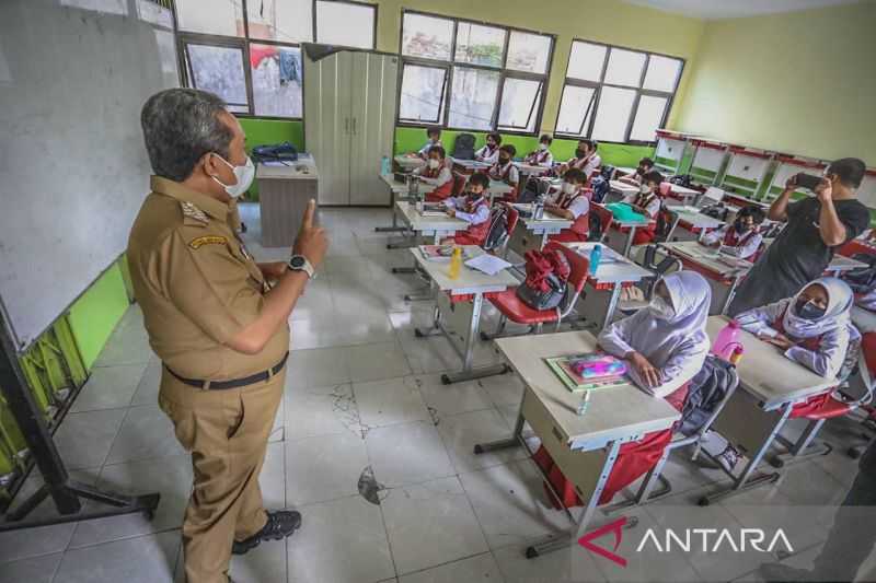 Cegah Klaster Covid-19, Satgas Imbau Orang Tua Tak Beri Uang Jajan Siswa yang Ikut PTM