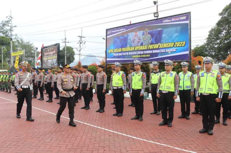 Cegah Pelanggaran, Polres Trenggalek Kerahkan 57 Personel Operasi Patuh Semeru 2023