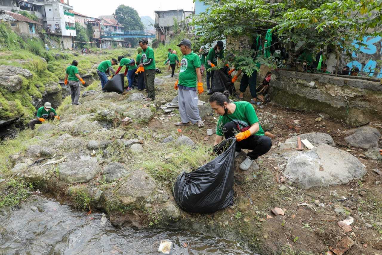 Cegah Persoalan Banjir, Kajol Indonesia Ajak Masyarakat Untuk Tidak Membuang Sampah di Sungai 3