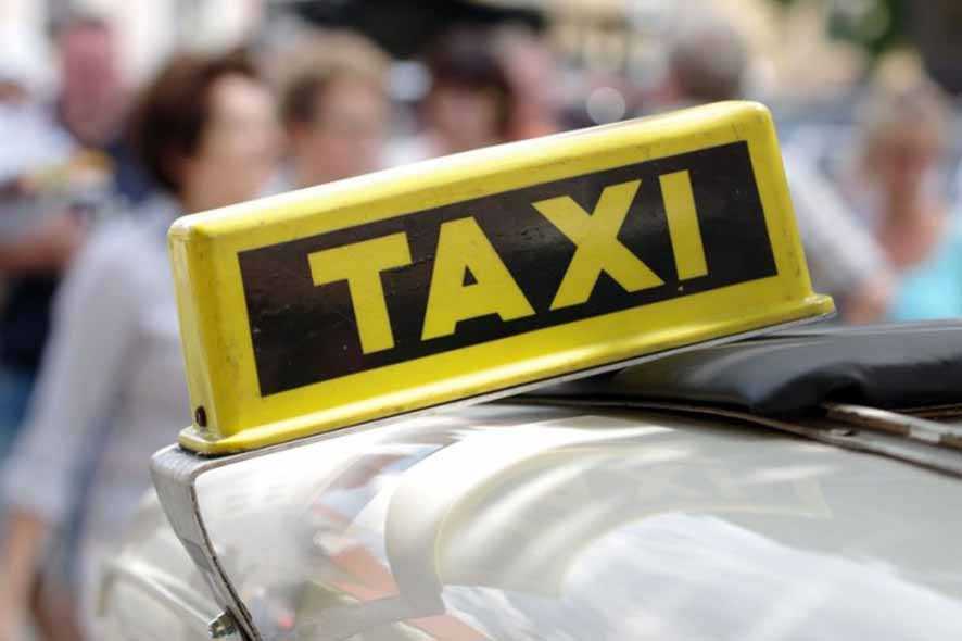 Cek Rating Jadi Cara Hindari Pengemudi Taksi Daring Tak Profesional