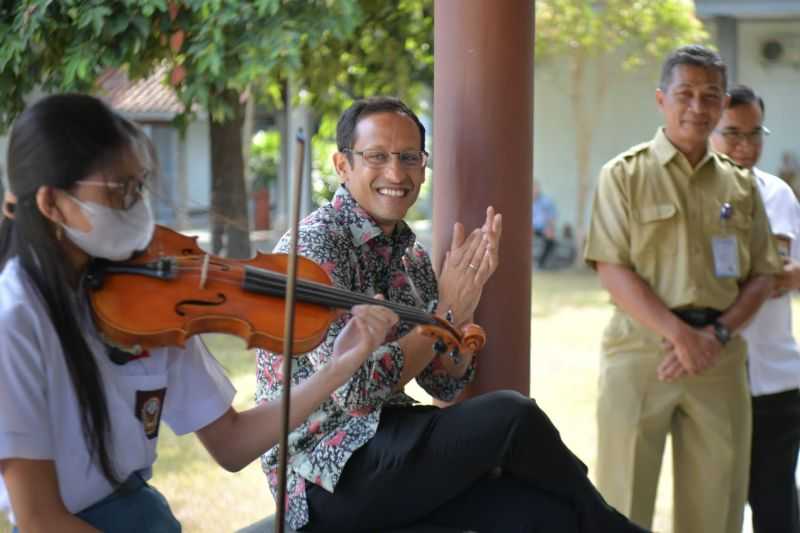 Cetak Musisi-musisi Hebat, Mendikbudristek Ingin Pelajari Kunci Sukses SMKN 2 Kasihan Bantul