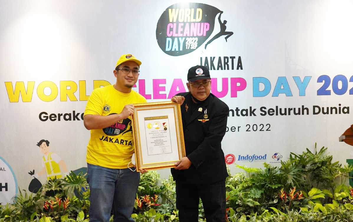 Chandra Asri Dukung World Cleanup Day 2022