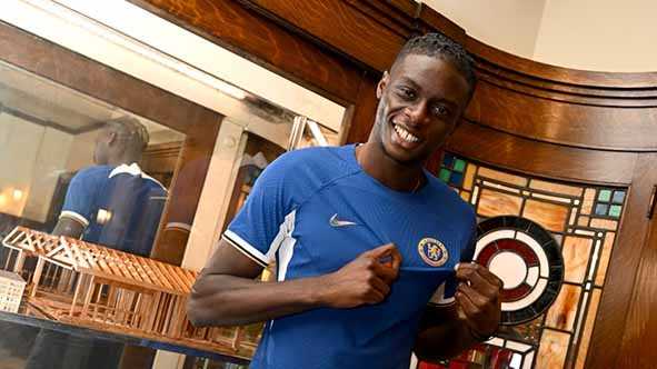 Chelsea Rekrut Pemain 19 Tahun Lesley Ugochukwu