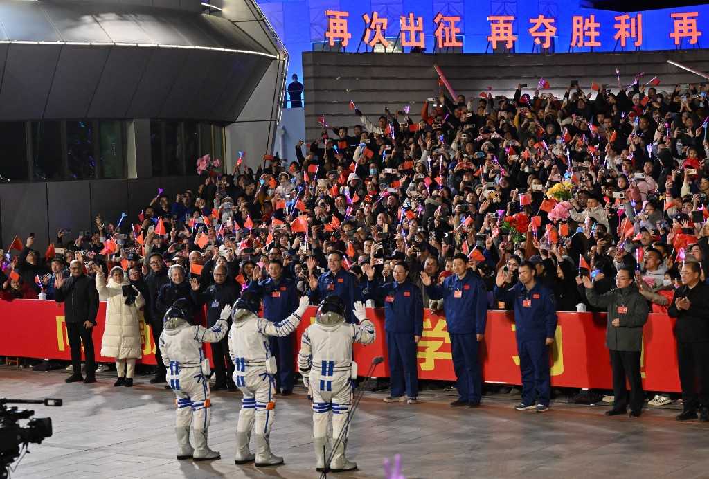 China Umumkan Kru Shenzhou-19 untuk Misi Stasiun Luar Angkasa 3