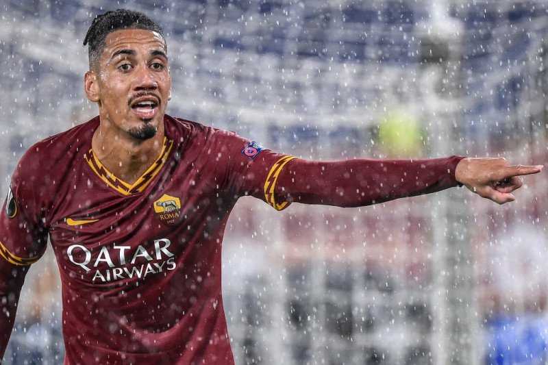 Chris Smalling Perpanjang Kontrak di AS Roma Sampai 2025