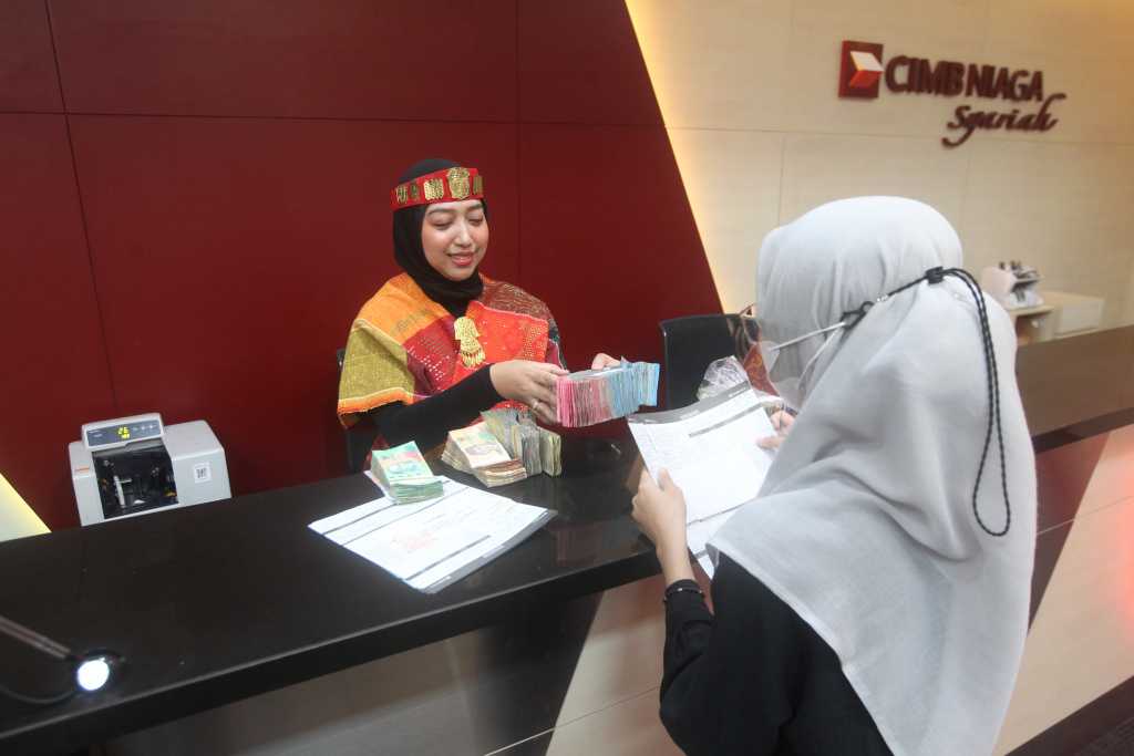 CIMB Niaga Apresiasi Nasabah di Harpelnas 2024 dengan Work From Heart 4