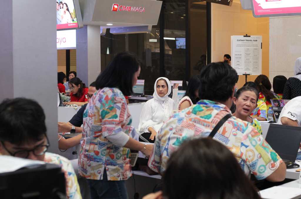 CIMB Niaga bersama Cathay Kembali Gelar Cathay Travel Fair 2024