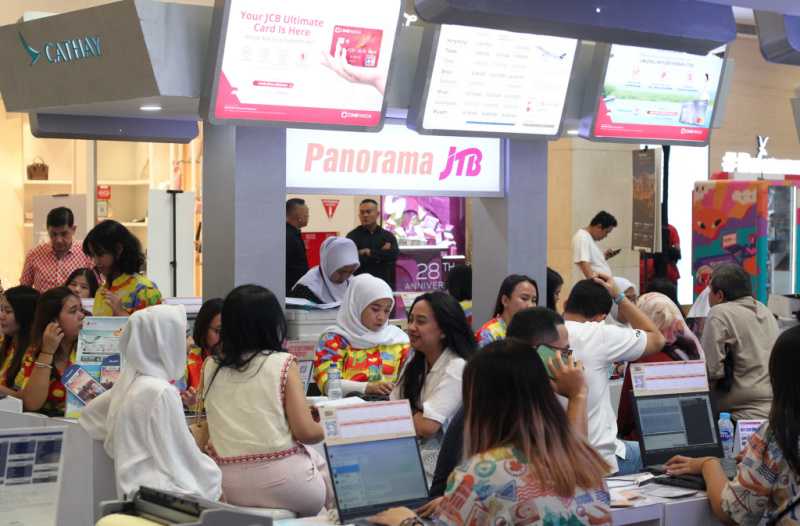 CIMB Niaga bersama Cathay Kembali Gelar Cathay Travel Fair 2024 3