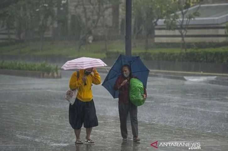 Cuaca Akhir Pekan, Hujan Lebat Berpeluang Turun di Sejumlah Wilayah