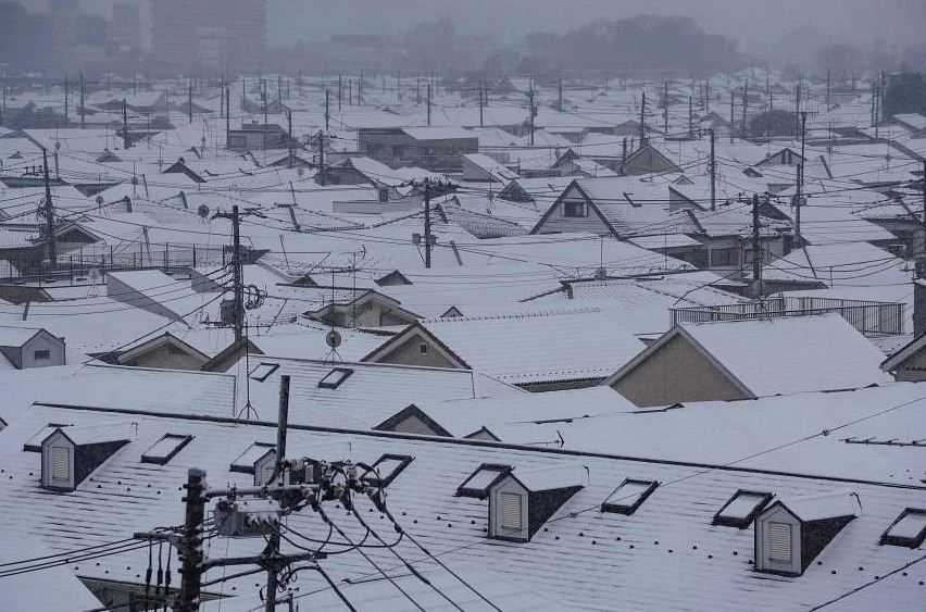 Cuaca Dingin Ekstrem di Jepang, Lusinan Penerbangan Dibatalkan Karena Salju