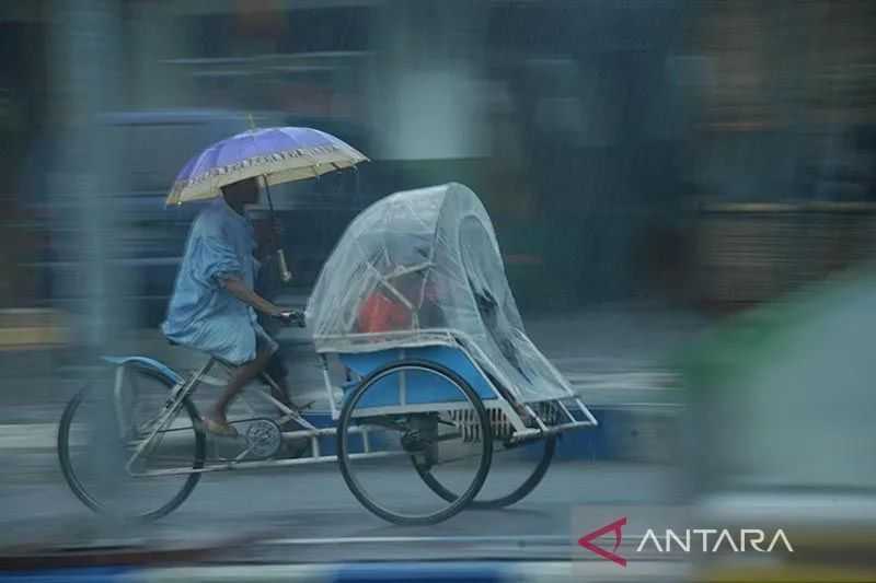 Cuaca Hari ini, Hujan Diperkirakan Turun di Sejumlah Kota Besar, Hati-hati!