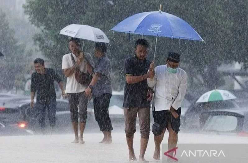 Cuaca Hari Ini, Hujan Lebat Berpotensi Mengguyur Sebagian Wilayah Indonesia