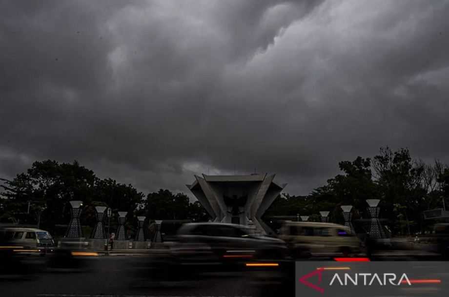 Cuaca Hari Ini, Hujan Lebat hingga Karhutla Berpotensi Terjadi di Sejumlah Wilayah