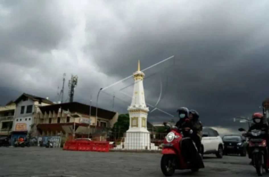 Cuaca Hari Ini, Mayoritas Kota Besar Indonesia Hujan