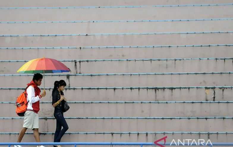 Cuaca Hari Ini, Wilayah Jakarta Diguyur Hujan Pagi hingga Malam