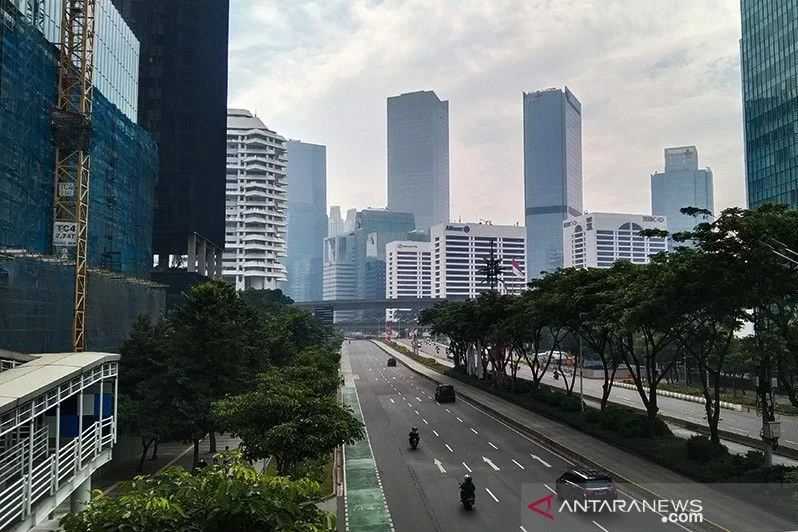 Cuaca Jakarta Diperkirakan Cerah Sepanjang Hari, BMKG: Diguyur Hujan Ringan di Malam Hari
