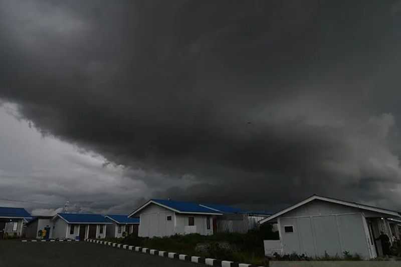 Cuaca Mendung Pagi Ini, BMKG Keluarkan Peringatan Hujan Lebat di Sejumlah Wilayah Indonesia