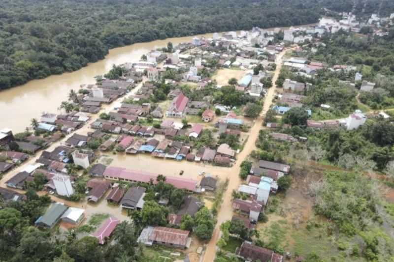 Curah Hujan Tinggi, Banjir di Utara Kotawaringin Timur Meluas hingga Rendam Belasan Desa