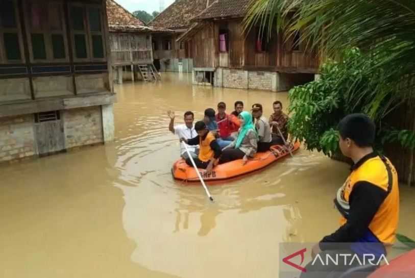 Curah Hujan Tinggi, Ratusan Rumah Warga OKU Sumsel Terendam Banjir
