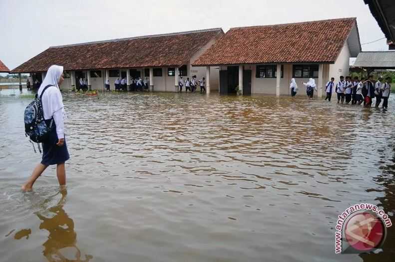 Dampak Badai Vorteks, Hujan Ekstrem Landa Pulau Jawa Selama Dua Hari