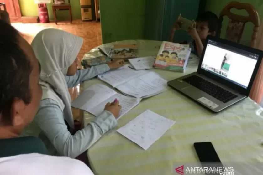 Dampak Kabut Asap, Pelajar di Riau Sekolah dari Rumah