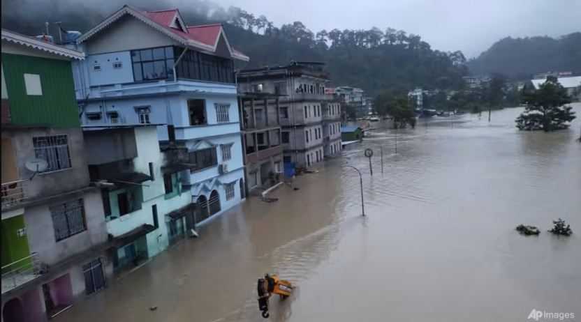 Danau Glasial di India Meluap, 14 Orang Tewas 102 Hilang Terseret Banjir Bandang
