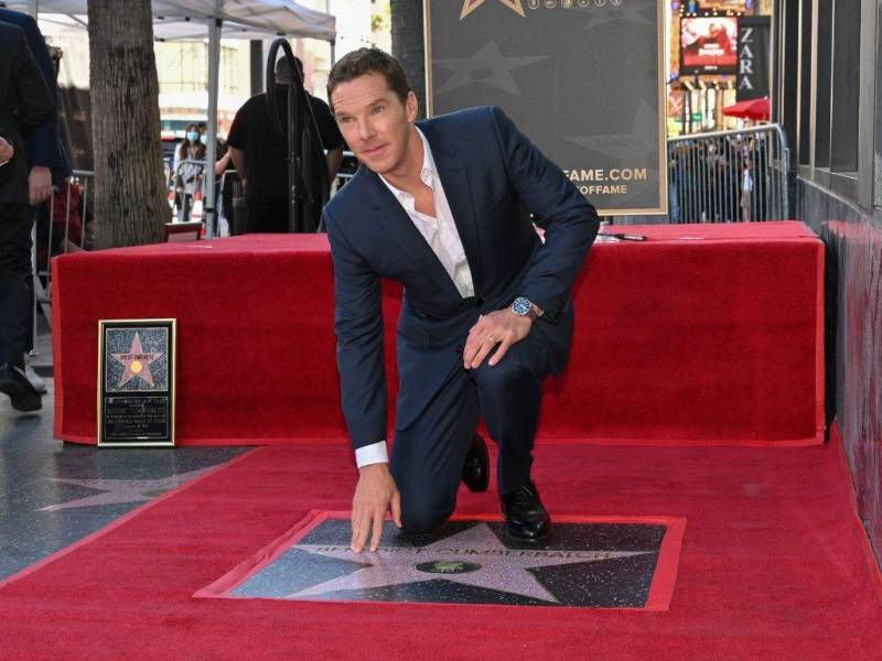 Dapat Bintang di Hollywood Walk of Fame